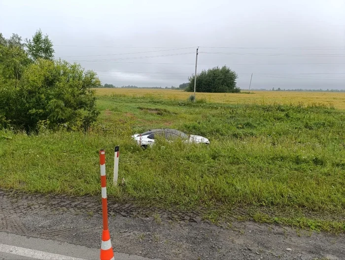 Горячая кровь, автоледи с детьми попала в ДТП - Моё, Негатив, ПДД, Происшествие, ДПС, Гаи, Преступление, Чечня, Республика, Нарушение ПДД, Беспредел, Toyota, Штраф, Яжмать, Мама, Криминал, Огласка, Видео, Видео вк, Длиннопост