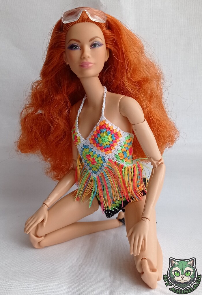 Barbie Looks Heide (HBX94). ��� � ����. ������� ���� 40/2. ������ 0,5 ��, ������� ���� ����� - S-�������� ������. ������� �� ������� "�������� �������". 
