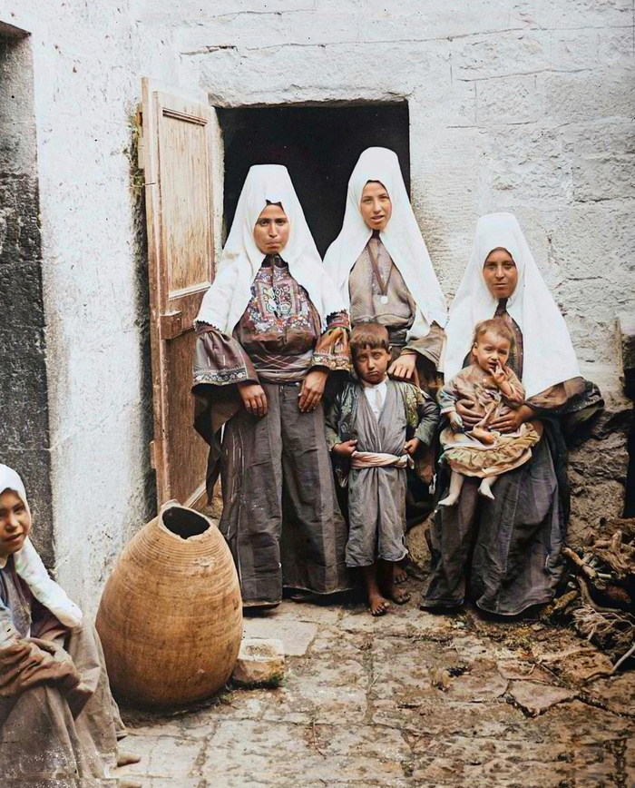 Подборка фотографий из прошлого, которые заставляют удивиться. 20 раскрашенных фотографий из XIX-ХХ века. Часть VI Историческое фото, Старое фото, Фотография, Колоризация, 20 век, Длиннопост