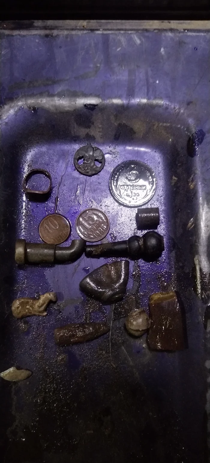 If MD sits down, then a pin will always help out - My, China, Ancient coins, Coin, Treasure hunt, Treasure, Search, Amur region, Blagoveshchensk, Metal detector, Find, Ring, 19th century, Longpost, Series Untitled