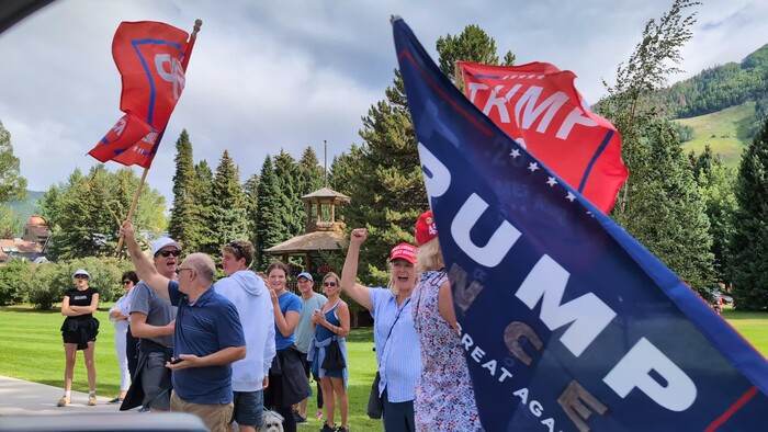 Дело было по утру, в деревушке Аспен, что в штате Колорадо.