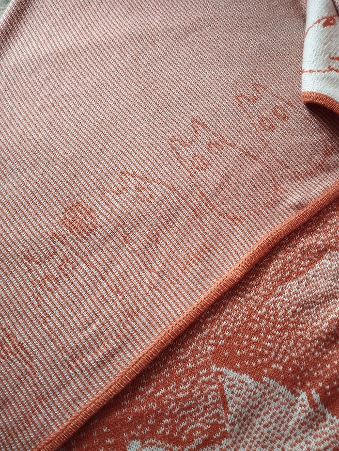 Обратная сторона - теневой рисунок.