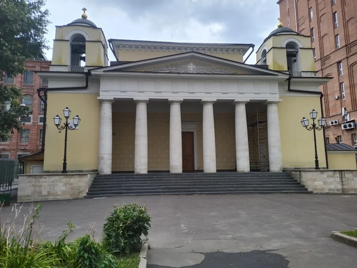 Church of Saint Louis of France - My, Temple, Moscow, Church, Mobile photography, Architecture, Catholic Church