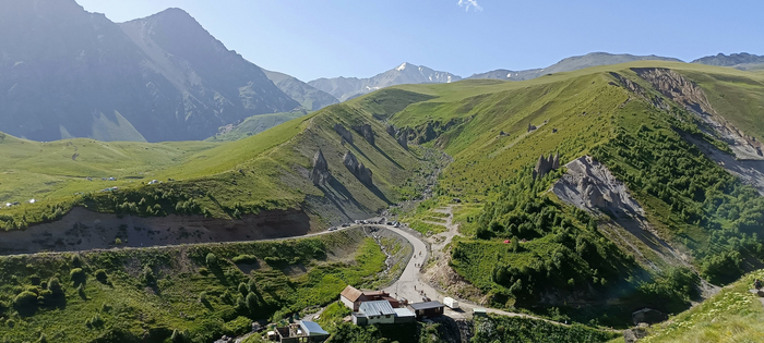            [<!--noindex--><a href="https://pikabu.ru/story/otvet_na_post_samyie_krasivyie_dorogi_rossii_11702700?u=https%3A%2F%2Fwww.google.com%2Fmaps%3Fq%3Dloc%253A43.4364357%252C42.5360908&t=https%3A%2F%2Fwww.google.com%2Fmaps%3Fq%3Dloc%253A43.4364357%252C42.5360908&h=1b4ba1f614ddbe68f8096329d7753de1d0851ec9" title="https://www.google.com/maps?q=loc%3A43.4364357%2C42.5360908" target="_blank" rel="nofollow noopener">https://www.google.com/maps?q=loc%3A43.4364357%2C42.5360908</a><!--/noindex-->]