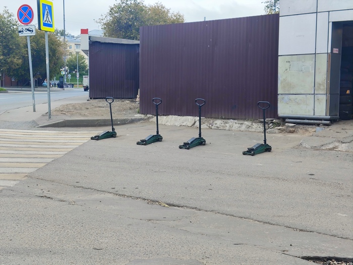 Какие то странные самокаты мне попались