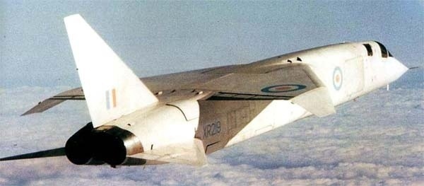 Brief history of the BAC TSR.2 aircraft - My, Cat_cat, History (science), Text, Airplane, Great Britain, Fail, Longpost