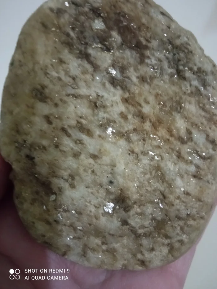 Is this a mineral? - A rock, Minerals, Question, Ask Peekaboo, Longpost