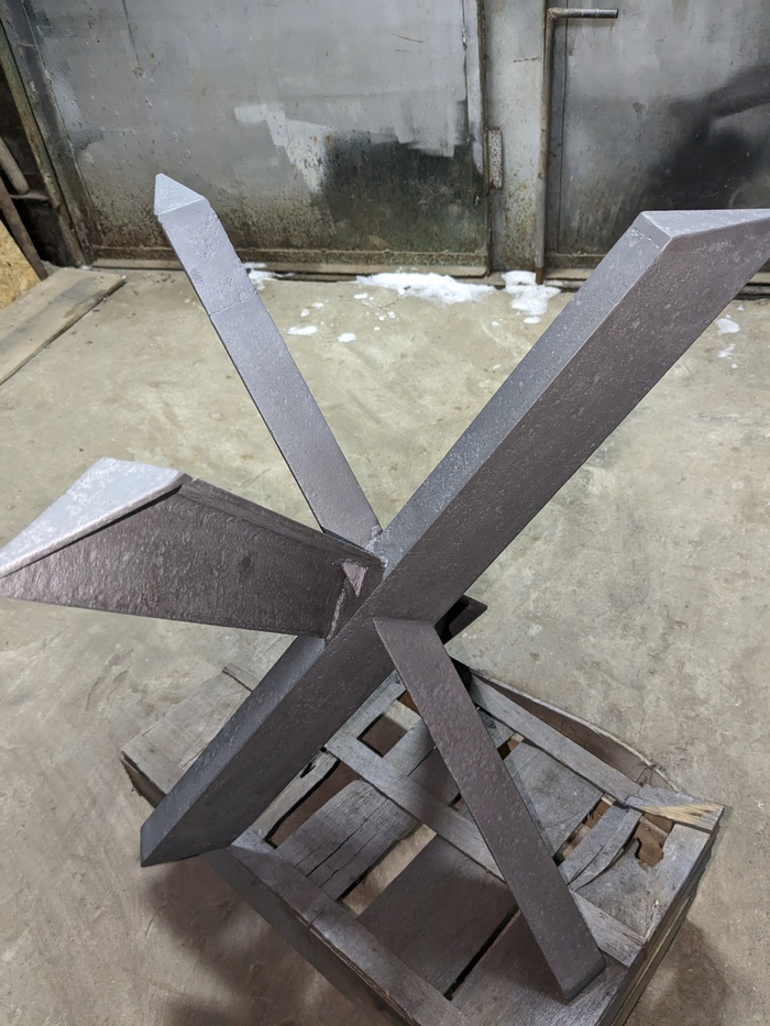 Простой, но сложный столик