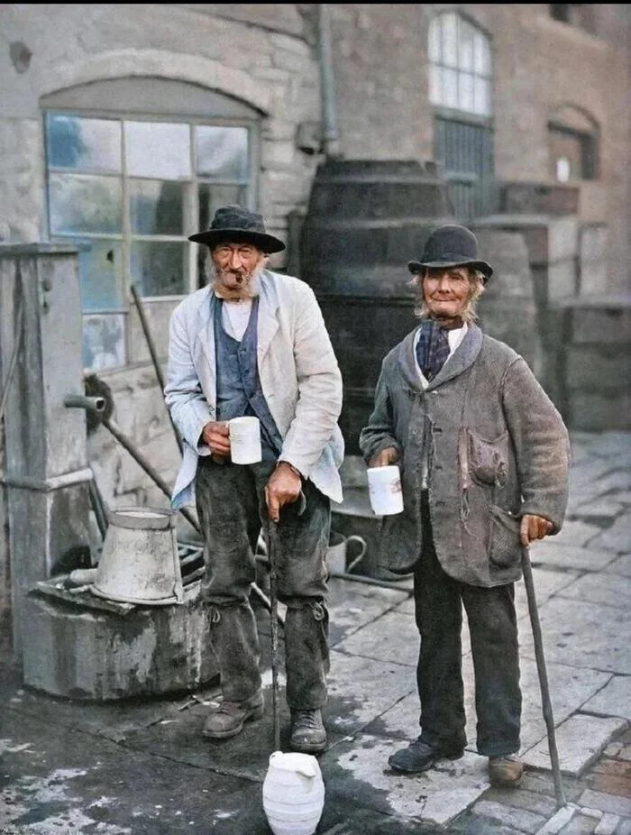 English drunks from Warwickshire (1900) - Reddit, England, Retro, Reddit (link)