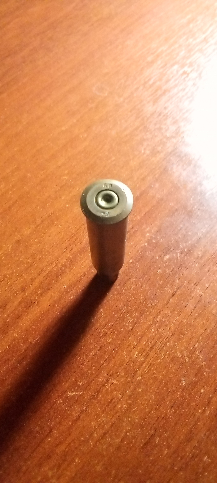 Не уверен что обозначают цифры на донце. Если имеются эксперты в теме, то прошу пояснить.