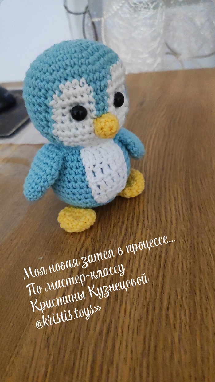 Вяжу крючком небольшие наборчики для новорожденных.