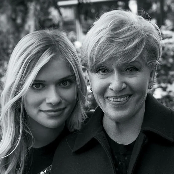 Our beauties. Alisa Freindlich with her granddaughter Anya - My, the USSR, Soviet cinema, Actors and actresses, Alice Freundlich, The photo