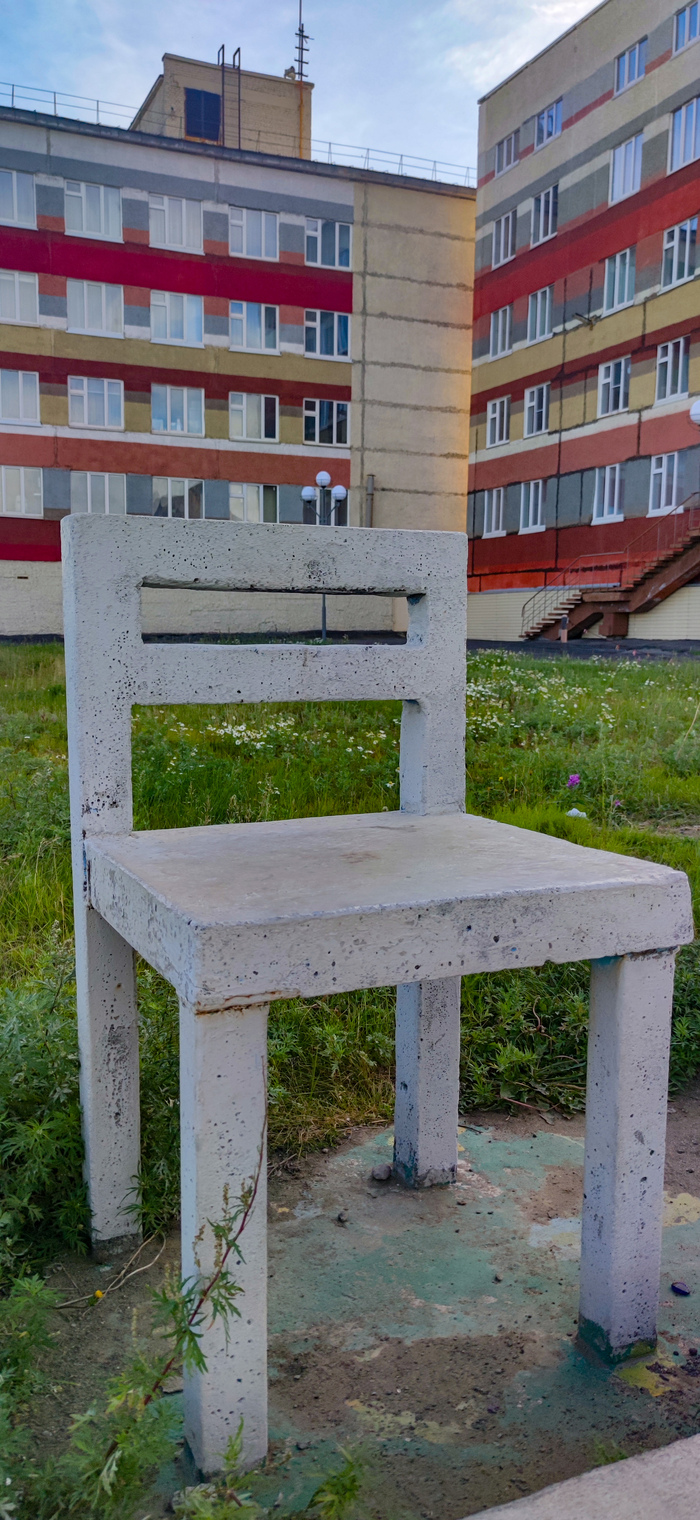 История одного норильского стула и унитаза