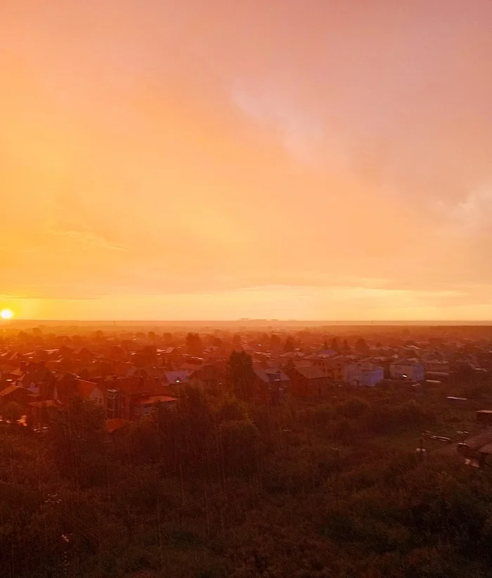 Ominous Dawn - My, Morning, dawn, Summer, Landscape, The photo