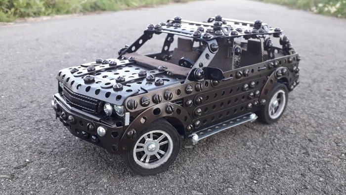 2011 Range Rover made from metal construction kit, wire, rubber and cardboard - My, Range rover, Land rover, Jeep, Modeling, SUV, Constructor, Longpost