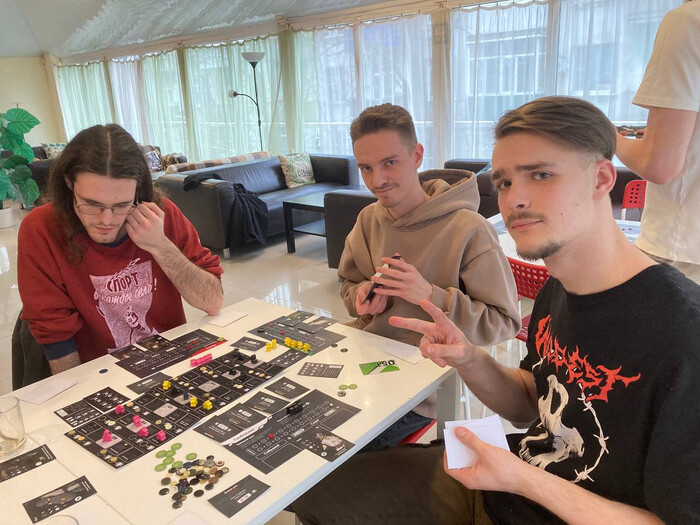 ������ ����, ���� �� �������, ���������� ���� �����-�� ����� (������, ��������). �������� ��� ����������������.