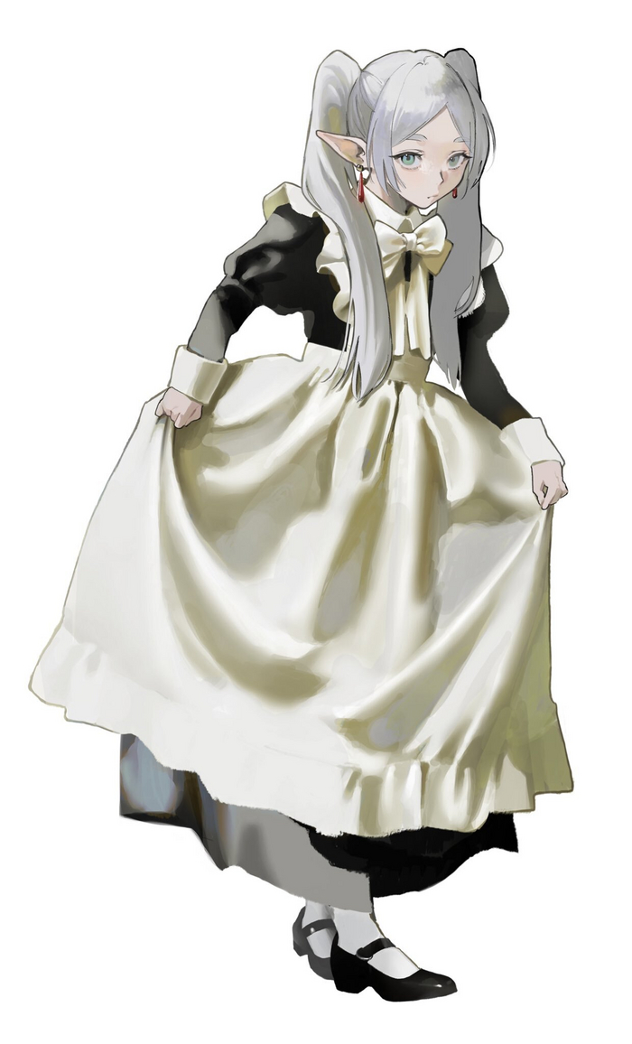 Мобильные фотографии Фрирен в образе горничной