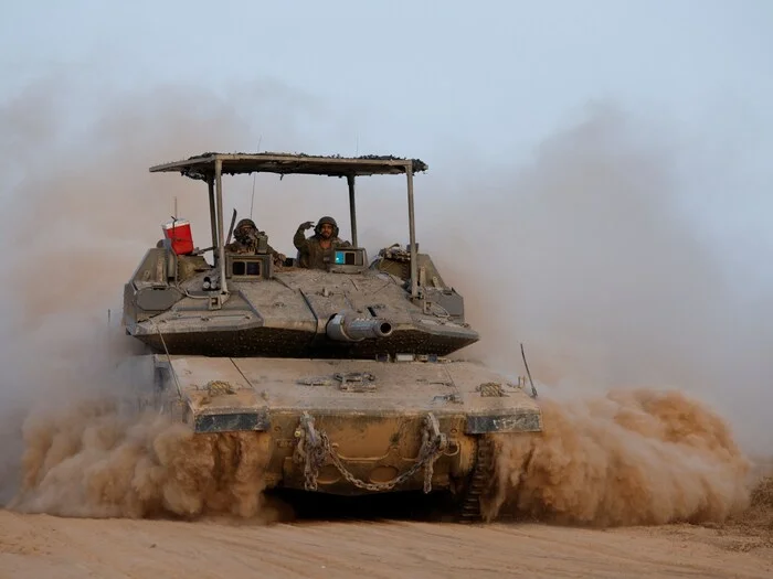 Tanks are not afraid of dirt! - Israel, The photo, Longpost, Tanks