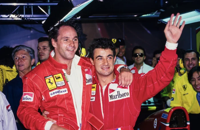 Italy-94. The Grand Prix was saved by Berlusconi. Alesi brought the first row of the Ferrari, but because of the clowns in the pits Hill won - My, Competitions, Formula 1, Автоспорт, Speed, Race, Michael Schumacher, Damon Hill, Gerhard Berger, Jean Alesi, Ferrari, Monza, Retro, 90th, Extreme, Williams racing, Mika Hakkinen, Mclaren, Silvio Berlusconi, Retro car, Longpost