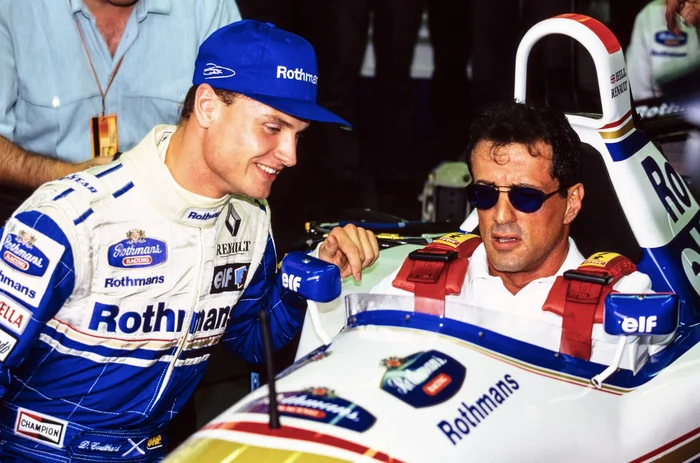 Italy-94. The Grand Prix was saved by Berlusconi. Alesi brought the first row of the Ferrari, but because of the clowns in the pits Hill won - My, Competitions, Formula 1, Автоспорт, Speed, Race, Michael Schumacher, Damon Hill, Gerhard Berger, Jean Alesi, Ferrari, Monza, Retro, 90th, Extreme, Williams racing, Mika Hakkinen, Mclaren, Silvio Berlusconi, Retro car, Longpost, Series F1 is the queen of motorsport
