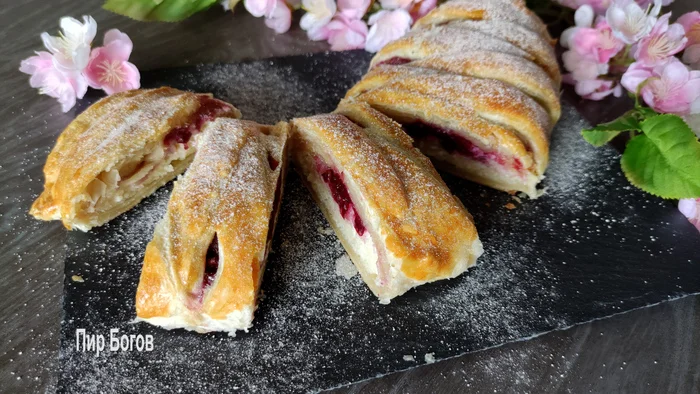 Braided puff pastry with cottage cheese and cherries - My, Recipe, Bakery products, Serving dishes, Ingredients, Dessert, Weaving, Baking with cottage cheese, Yummy, For tea, Puff pastry, Pie, Longpost