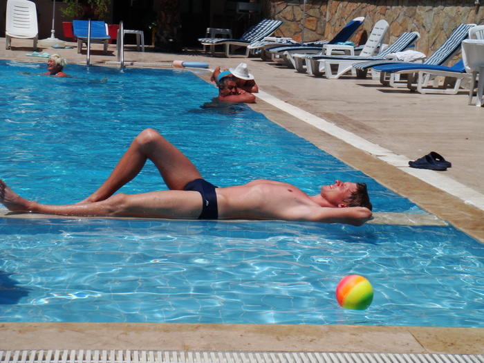 Бассейн при отеле мне нравился