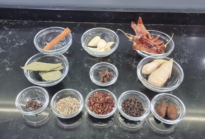  . , ,    .  .  . , .  . ,  ,  ,   , ׸ .