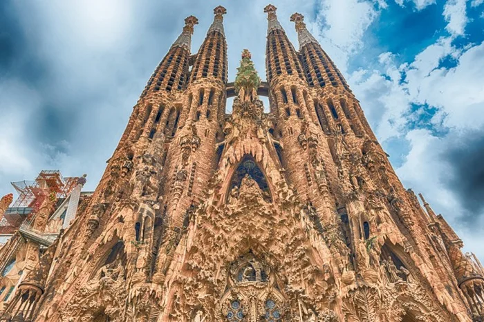 Antonio Gaudi is the greatest eccentric and brilliant architect. The strange story of his life and fantastic works of architecture - My, Antoni Gaudi, Sagrada Familia, Architecture, Spain, Tourism, Travels, Drive, sights, Architect, Park Guell, Catalonia, Longpost