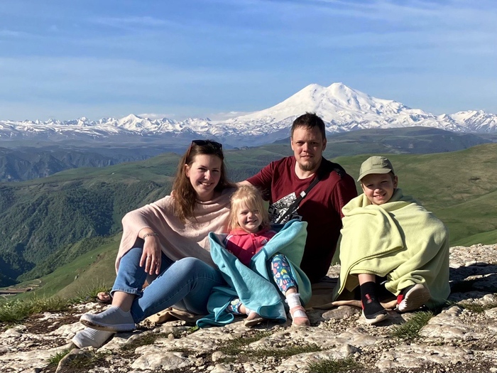 2023 (������������)