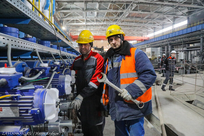 Из серии «Именно они делают Россию великой» - снято мной на «Уральская Сталь»