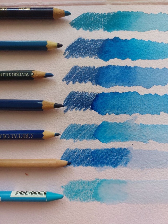 Вообще все чудесно размываются, кроме Art Creation. Пользуясь случаем, скажу, что это ужасные карандаши. Не покупайте, они твердые, плохо смешиваются, и еще ужасно точатся и постоянно ломаются.