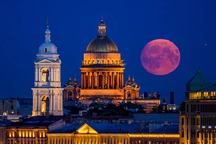 Red moon rising. 08/18/2024 - My, Saint Petersburg, Nature, Nikon, moon, Night, Sky, Town, Video, Soundless