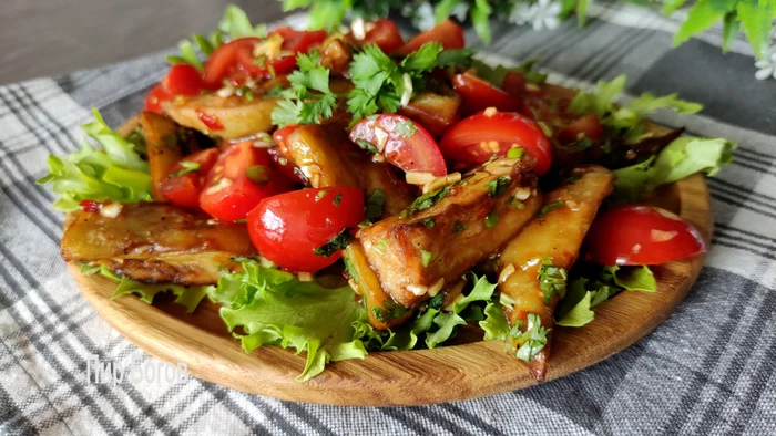 Salad with crispy eggplant - My, Serving dishes, Recipe, Ingredients, Salad, Salad without mayonnaise, Vegetable salad, Lenten dishes, Eggplant, Festive table, Food, Longpost