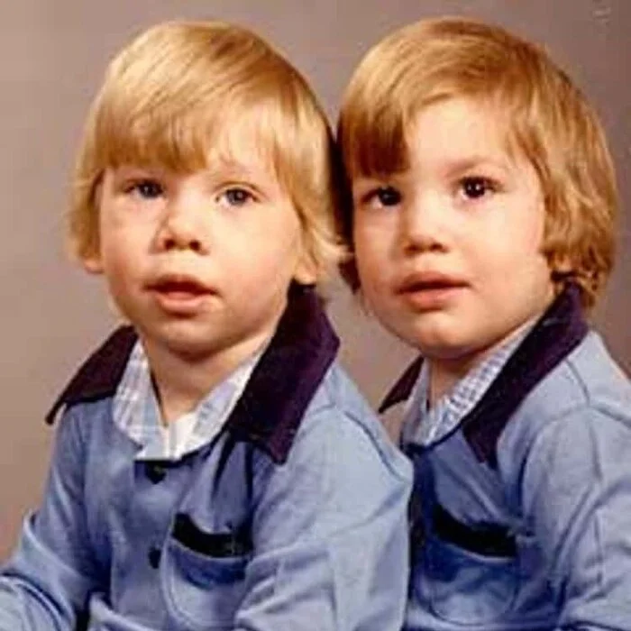 The story of two twin brothers, one of whom you know very well - Celebrities, Disease, Cerebral palsy, Brothers, Family, Ashton Kutcher, Telegram (link), Longpost, Actors and actresses