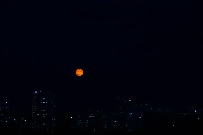 Supermoon. Sturgeon moon. 08/19/24. Ulyanovsk - My, Ulyanovsk, The photo, Nature, Full moon, moon, Night shooting