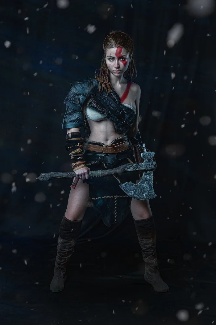 Фем версия Кратоса (God of War) от Nancy Novikova - Моё, Девушки, Фотография, Косплей, Косплееры, Фотосессия, Костюм, Кратос, God of War, Гик, Длиннопост