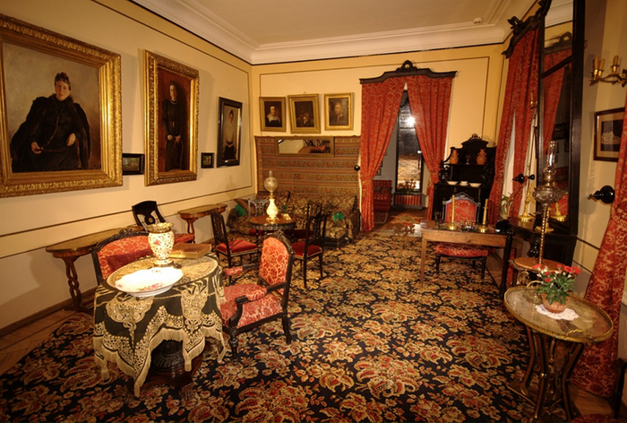 ���-����� �. �. �������� � ������