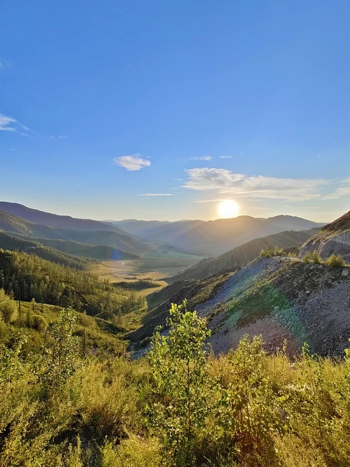 Sunset in the mountains - My, Chike Taman Pass, Sunset, Altai Republic, Altai Mountains, Road trip, Mountain tourism, Mobile photography