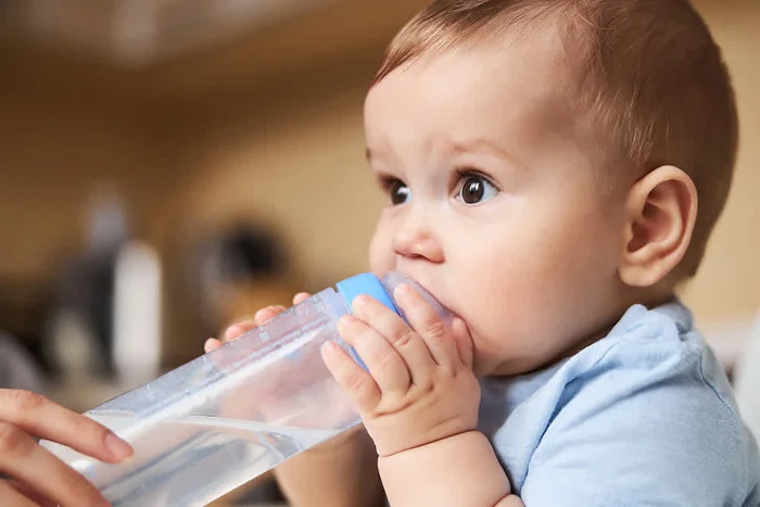 Adding water to hot water - The medicine, Parents and children, Lactation, Breast milk, Motherhood, Children's health