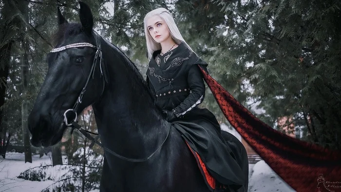 The iron throne calls for battle again, battle, death, power - this is his game... - The photo, PHOTOSESSION, Cosplay, Cosplayers, Horses, Game of Thrones, Raineera Targaryen, Targaryen, Longpost