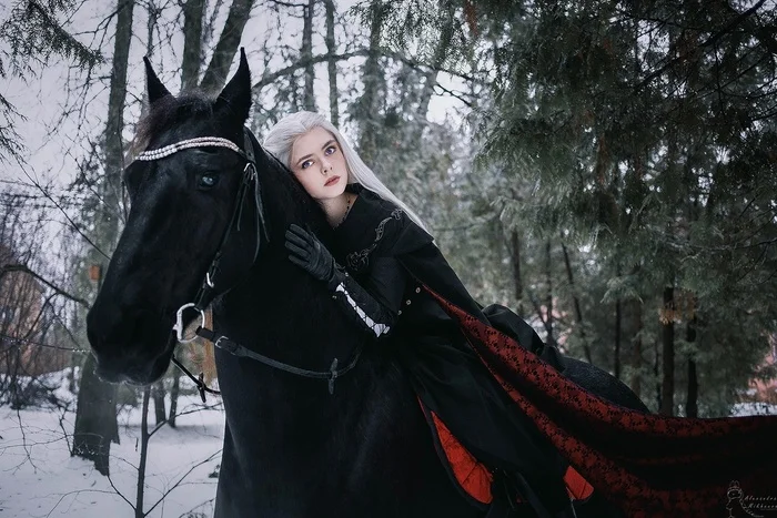 The iron throne calls for battle again, battle, death, power - this is his game... - The photo, PHOTOSESSION, Cosplay, Cosplayers, Horses, Game of Thrones, Raineera Targaryen, Targaryen, Longpost