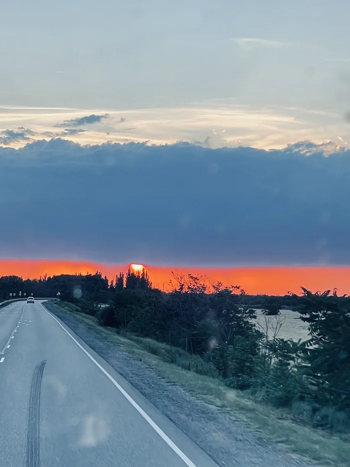 Russian National Flag Day - My, Flag, Crimea, Russia, Nature, Sunset, Flag Day, Road, The photo