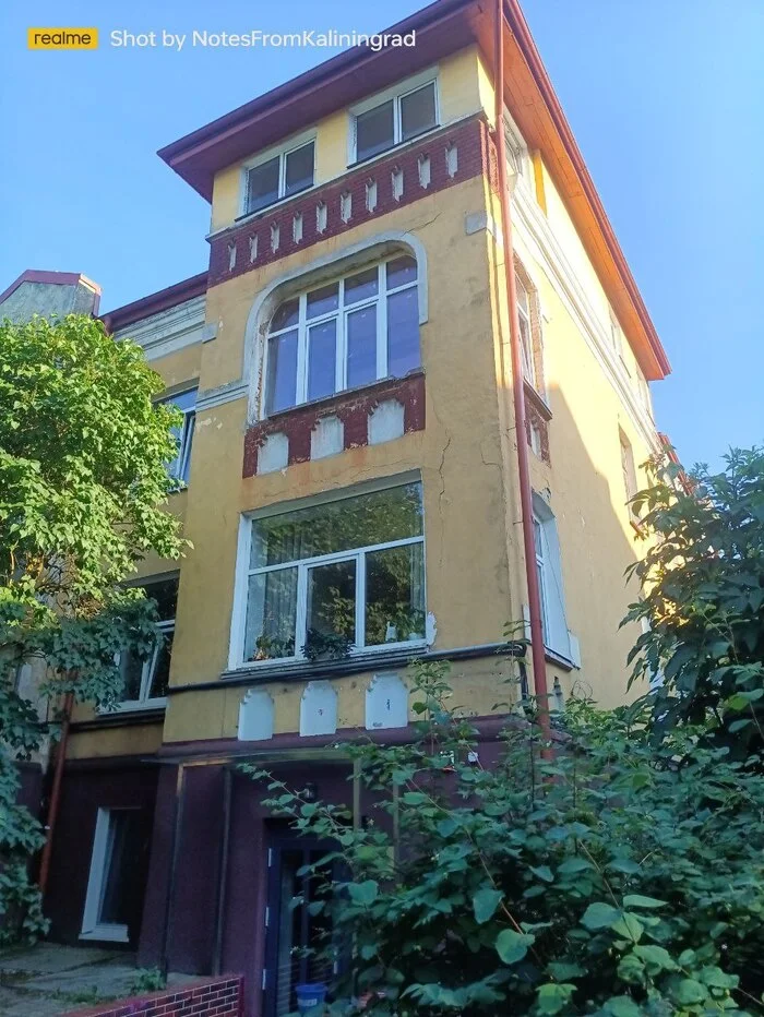 Residential building from the late 1920s - My, Kaliningrad, Kaliningrad region, City walk, Street photography, The photo, Architecture, Longpost