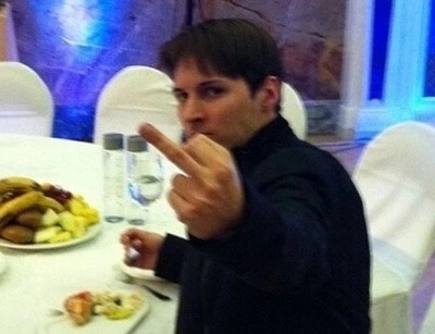 Dinner in Paris - Pavel Durov, Dinner, Fak (gesture)