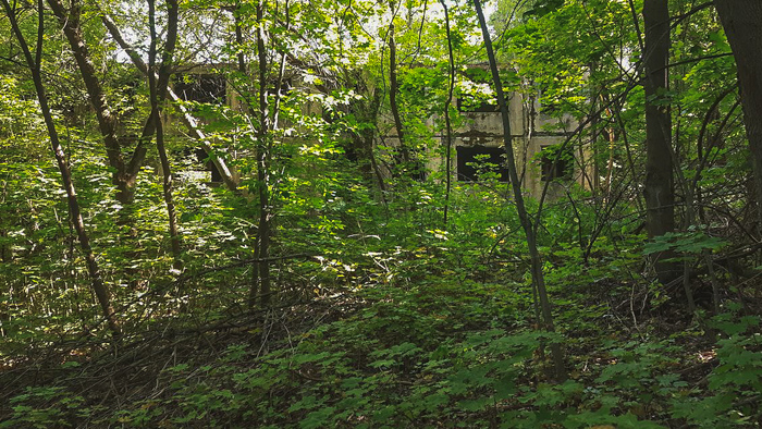 спальный корпус (большой). наш отряд обитал как раз в нем.