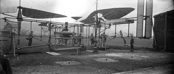 Одна из конфигураций вертолета Oemichen.