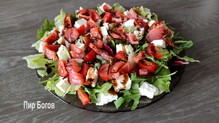 Salad with red fish and cheese. Prepare the salad in 10 minutes! - My, Serving dishes, Recipe, Ingredients, Dinner, Salad, Salad without mayonnaise, Festive table, Proper nutrition, Longpost, Food