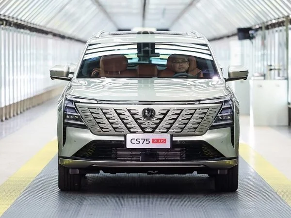 More information has been revealed on the new Changan CS75 PLUS, a compact SUV expected in September - Crossposting, Pikabu publish bot, Changan, Telegram (link)