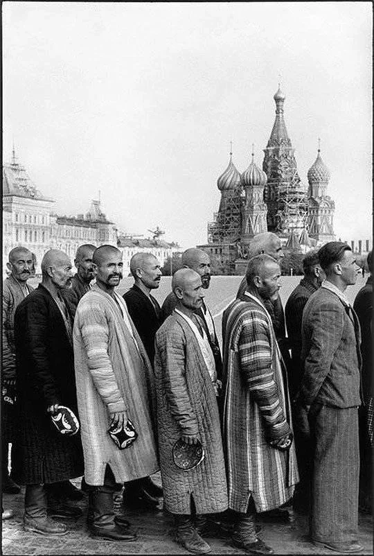 Queue at the Mausoleum, Moscow, 1954 - Mausoleum, Queue, Lenin, История России, Socialism, the USSR, Moscow, Uzbeks, middle Asia, the Red Square