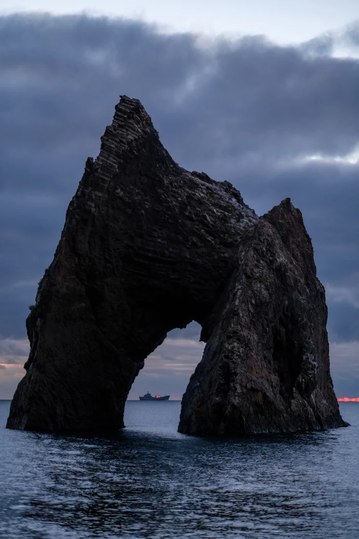 Доставка солнца - Моё, Крым, Черное море, Небо, Россия, Корабль, Кара-Даг